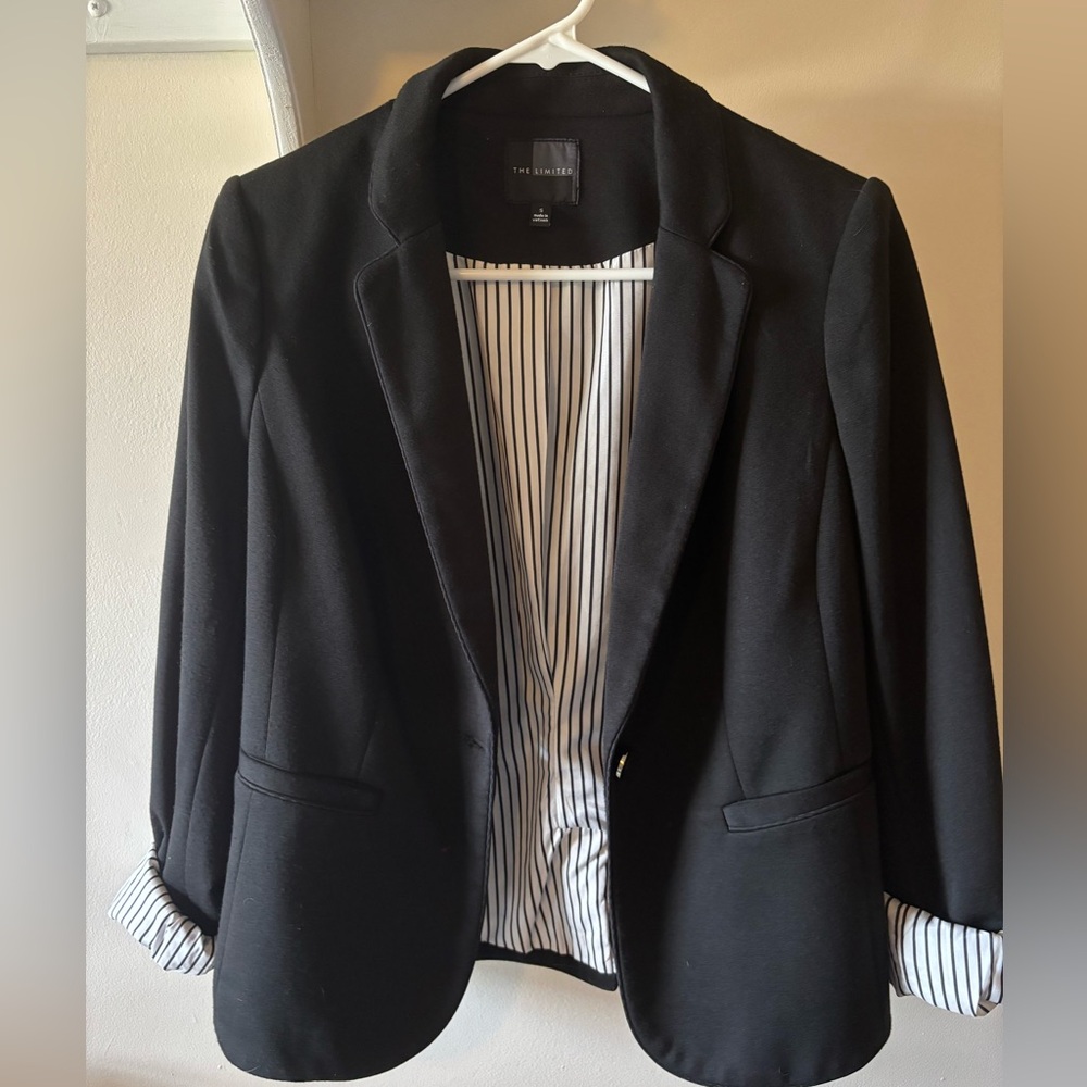 The Limited Women's Classic Black Blazer